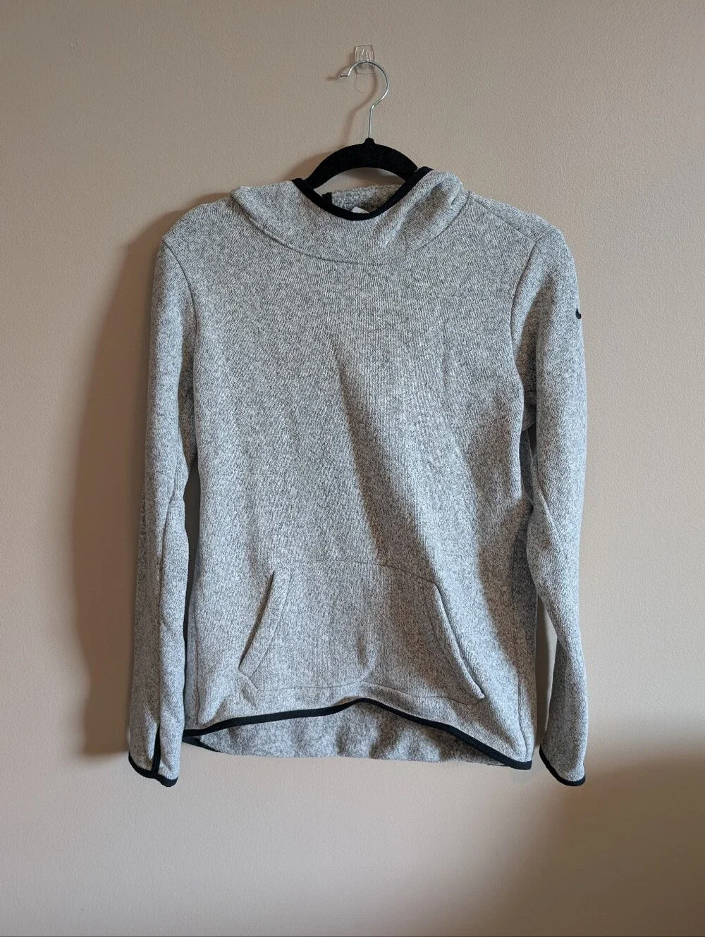 Nike Therma- Fit Heather Gray Pullover Fitted Hoodie Sweater Womens
